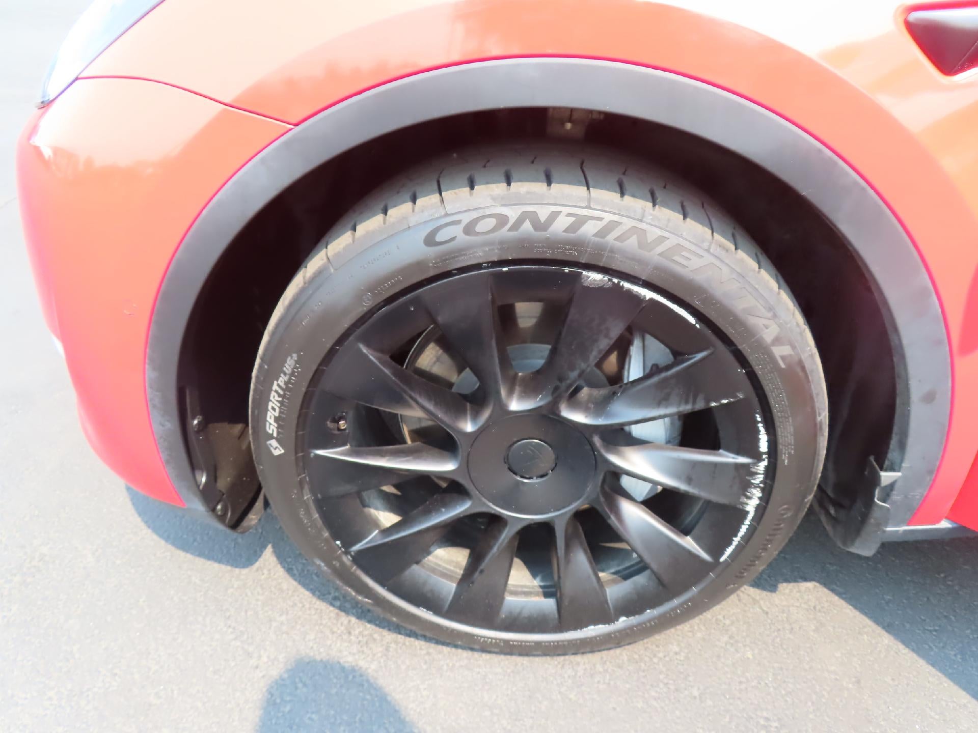2021 Tesla Model Y Long Range - Photo 8