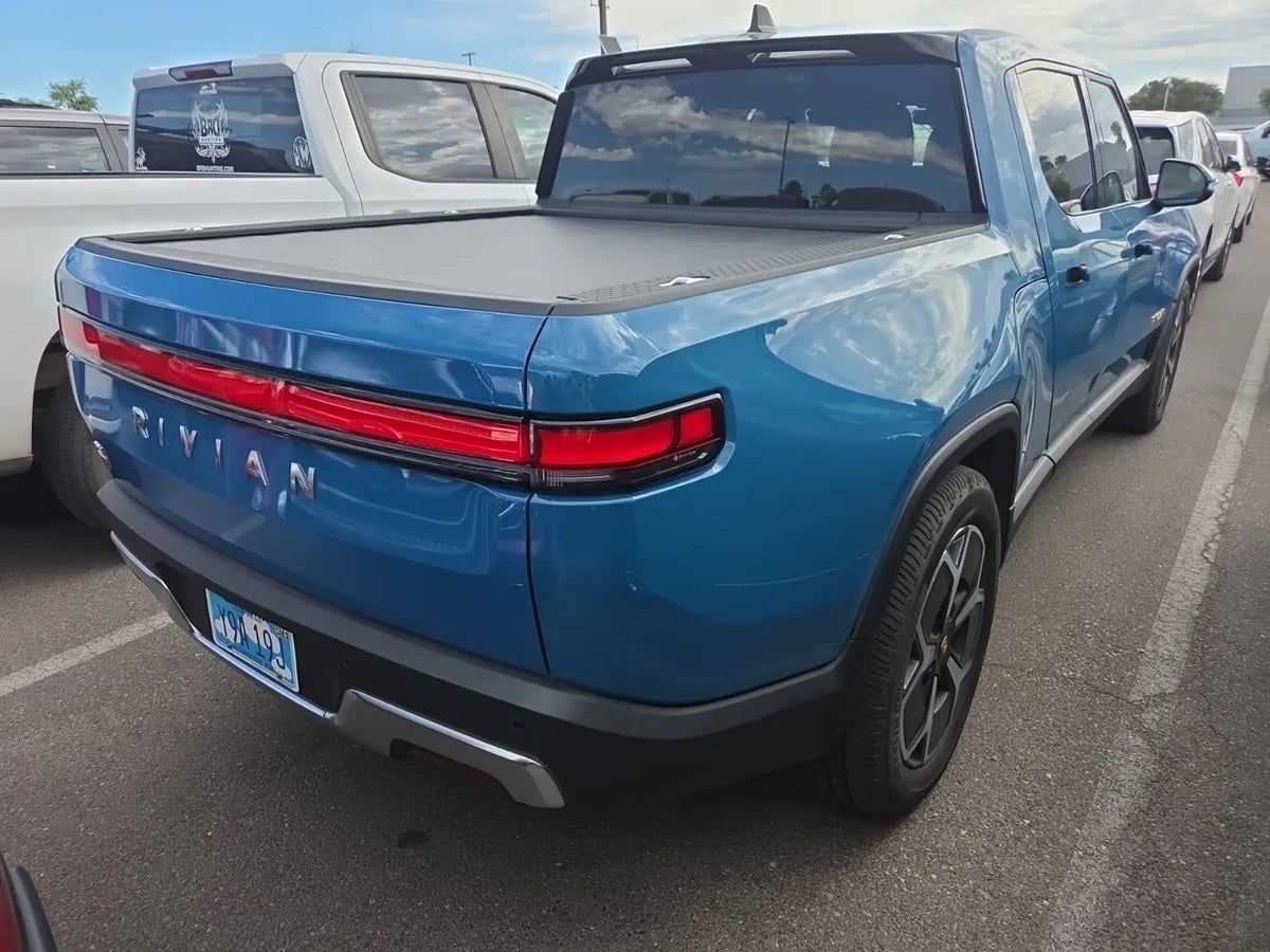 2022 RIVIAN R1T Adventure