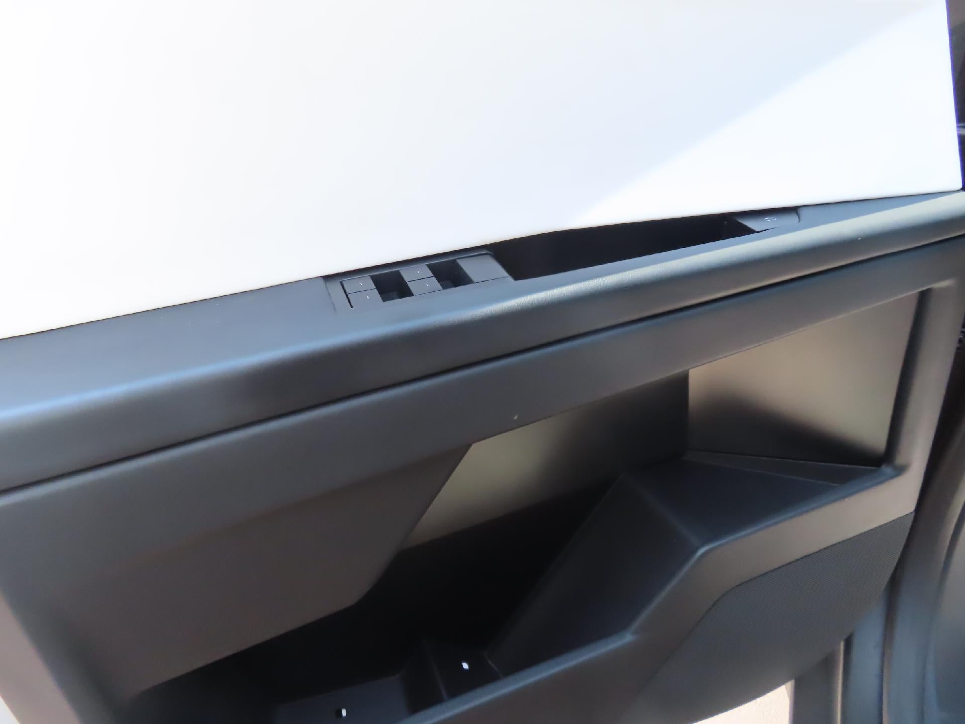 2024 Tesla Cybertruck Base
