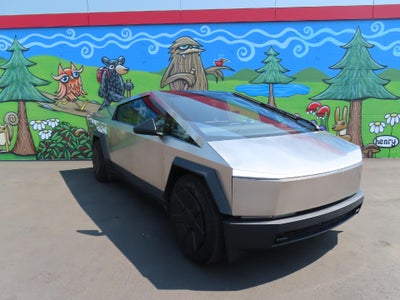 2024 Tesla Cybertruck Base
