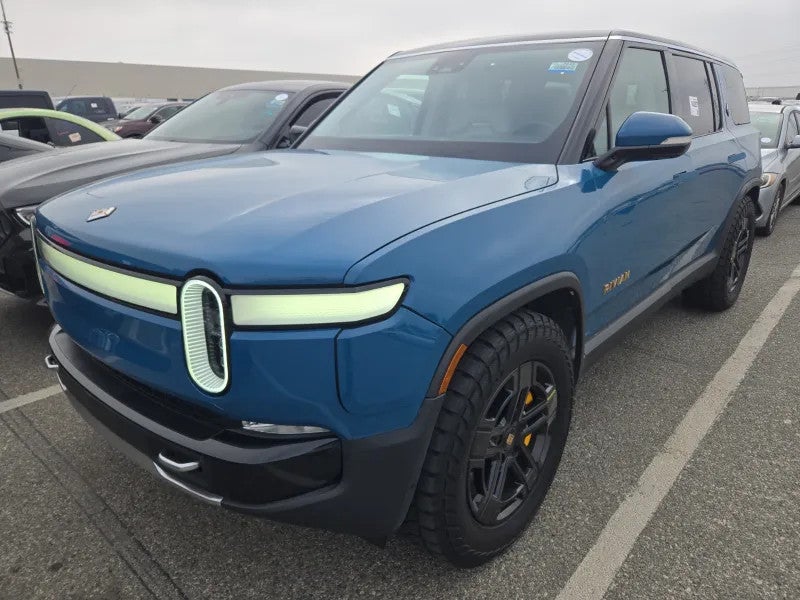 2023 RIVIAN R1S Adventure