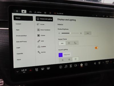 2024 RIVIAN R1S Adventure