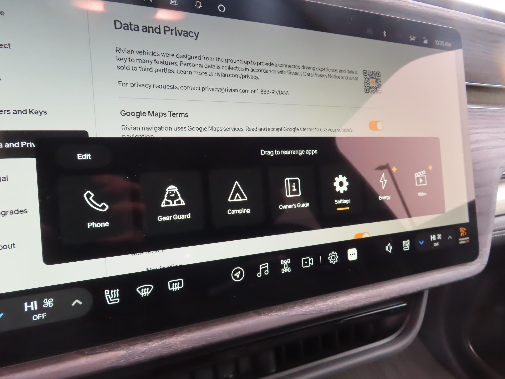 2024 RIVIAN R1S Adventure