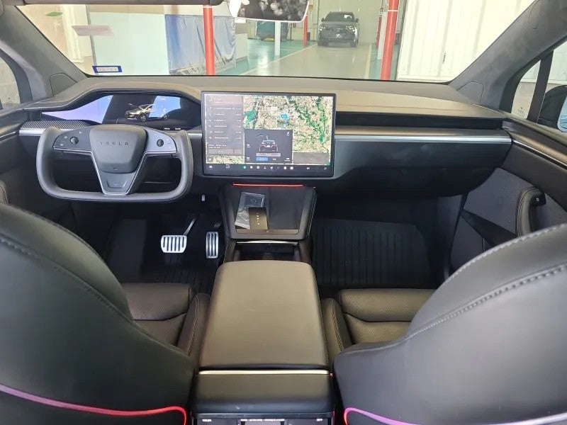 2024 Tesla Model X Plaid