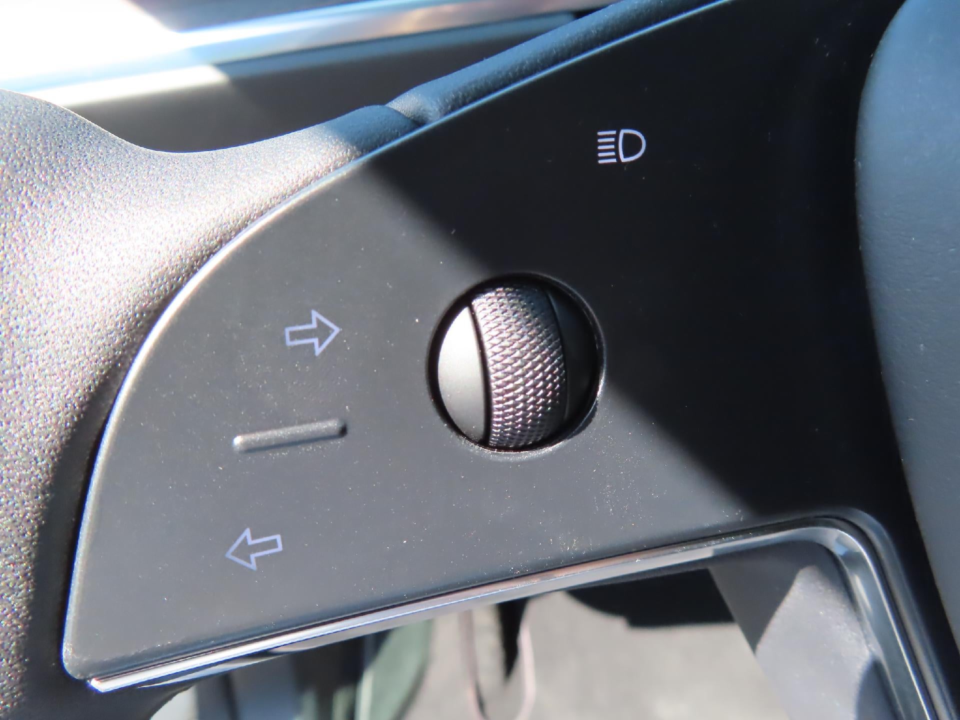 2023 Tesla Model X Standard Range