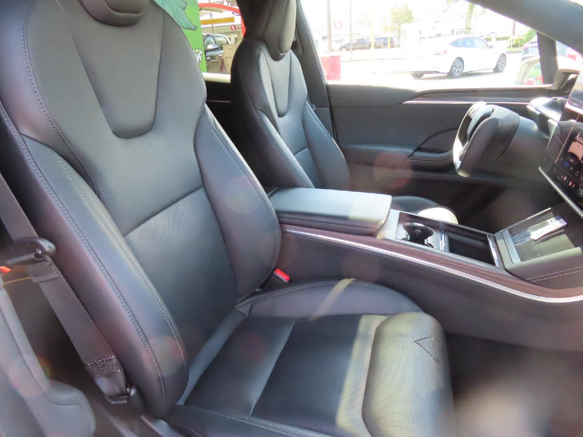 2023 Tesla Model X Standard Range
