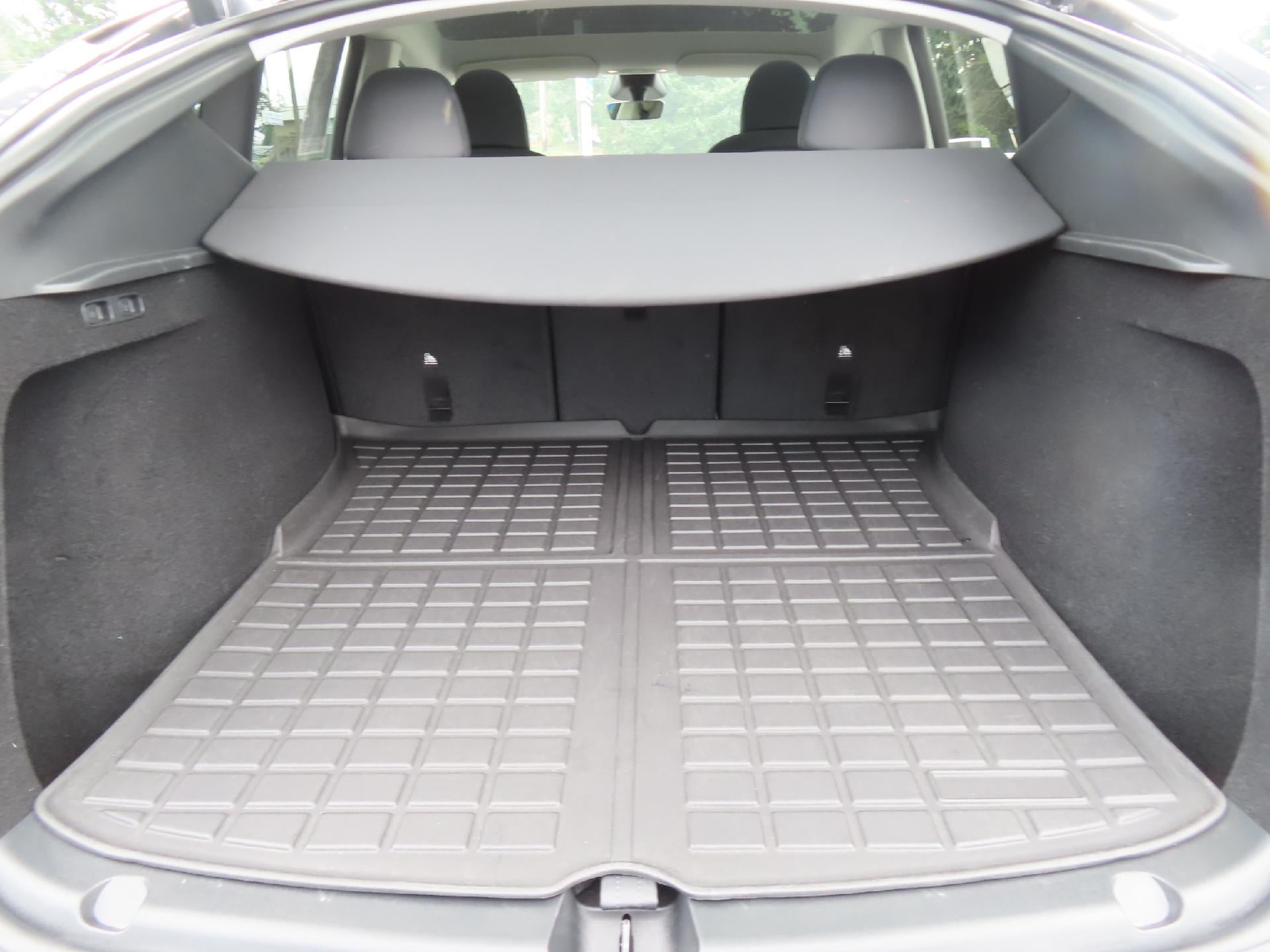 2023 Tesla Model Y Standard Range