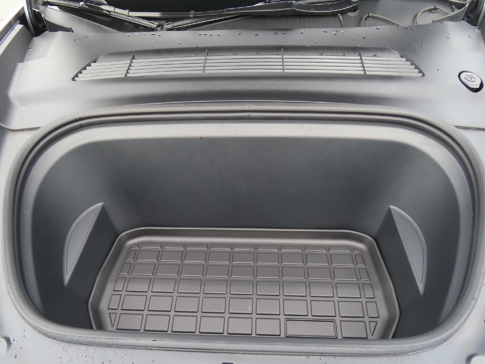 2023 Tesla Model Y Standard Range