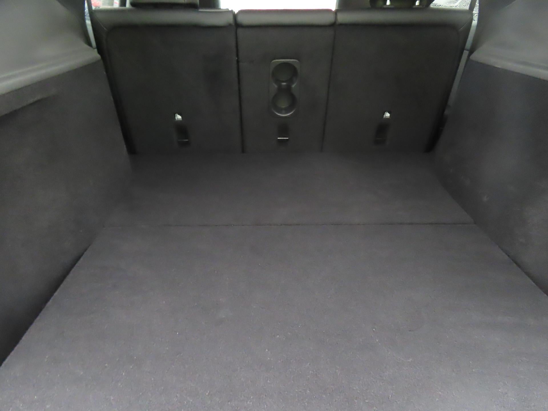 2026 Tesla Model Y Premium - Photo 27