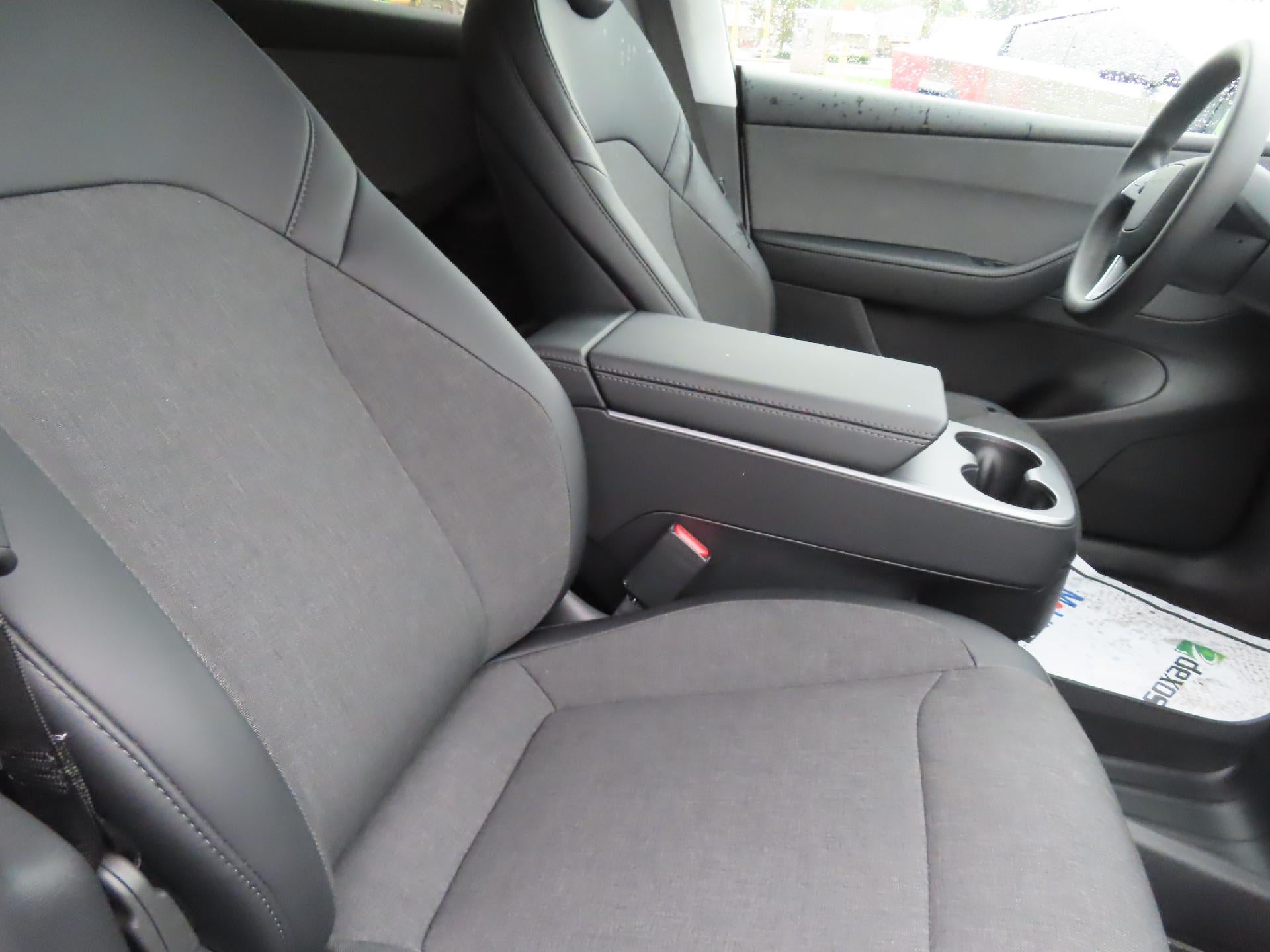 2026 Tesla Model Y Premium - Photo 31