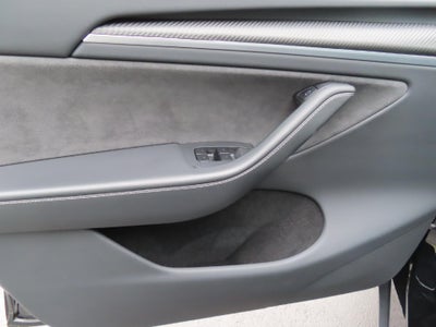 2025 Tesla Model Y Performance