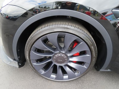 2025 Tesla Model Y Performance