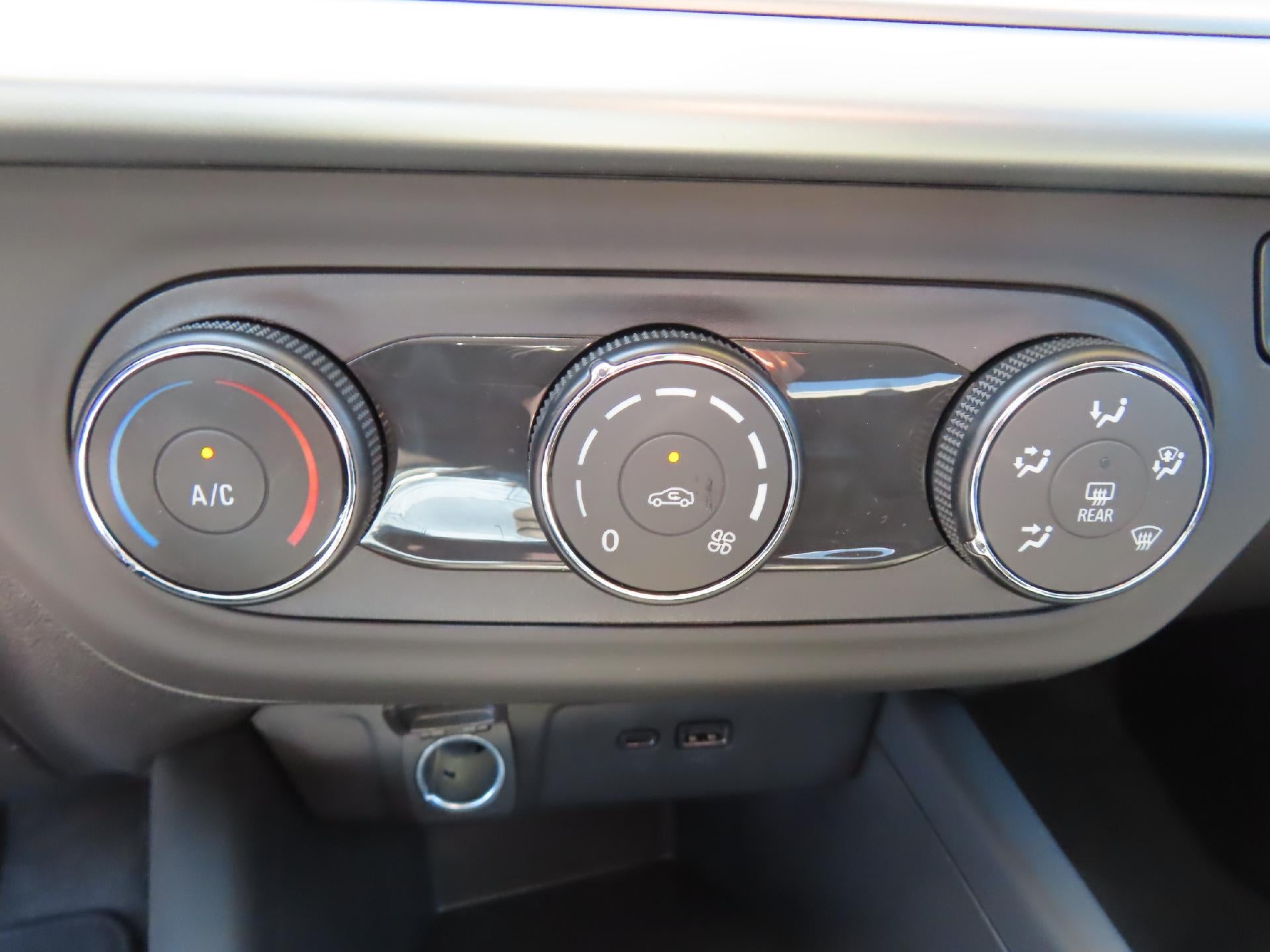 2026 Chevrolet Trax LS FWD