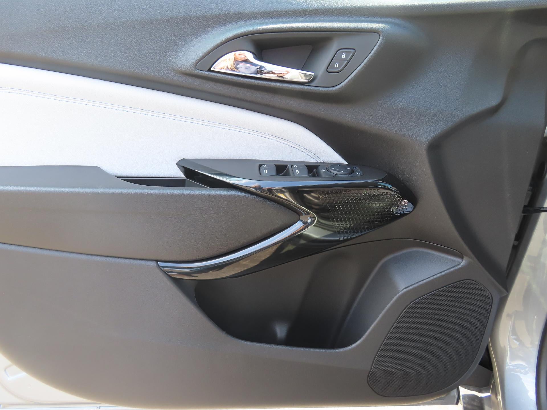 2025 Chevrolet Trax 1LT