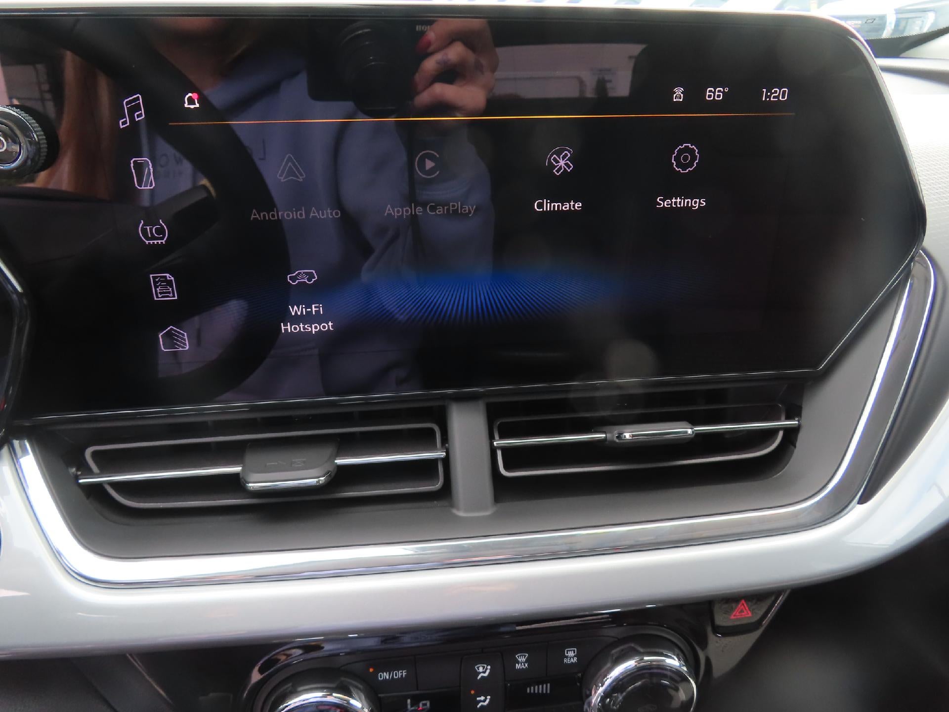 2026 Chevrolet Trax LT FWD