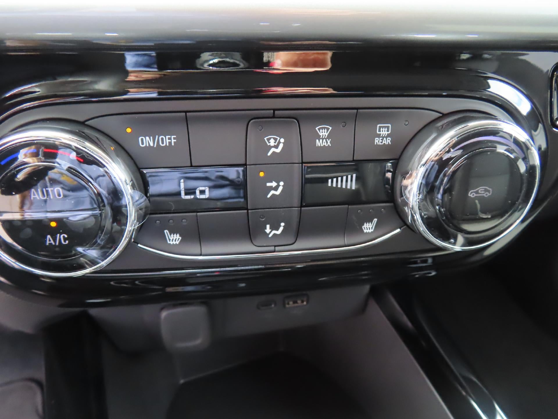 2026 Chevrolet Trax LT FWD