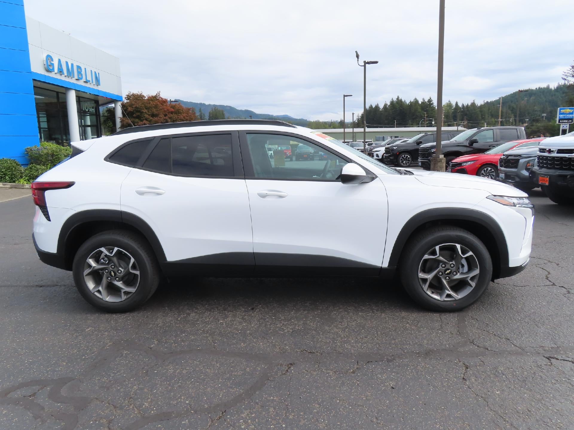 2026 Chevrolet Trax LT FWD