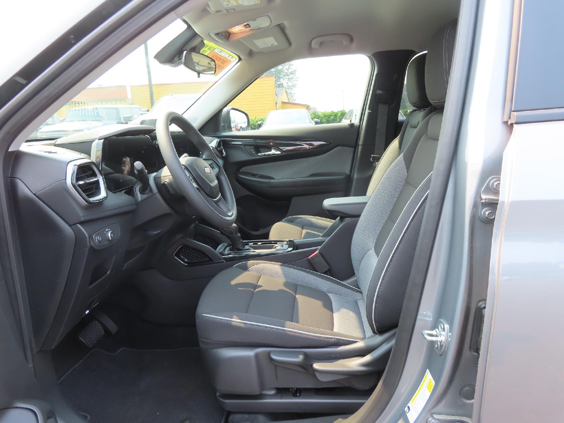 2026 Chevrolet Trailblazer LS - Photo 14