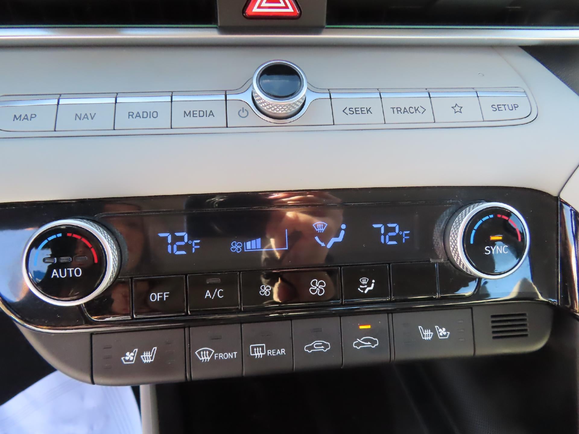 2022 Hyundai Elantra Hybrid Limited