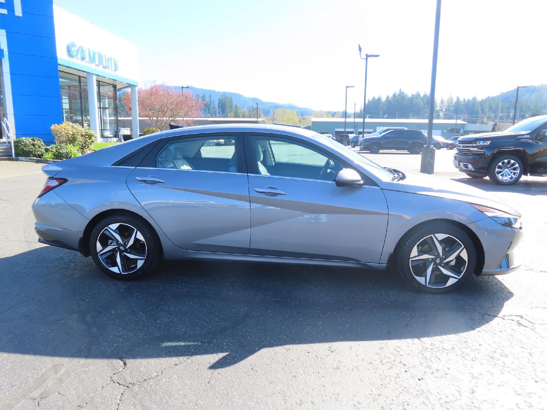 2022 Hyundai Elantra Hybrid Limited