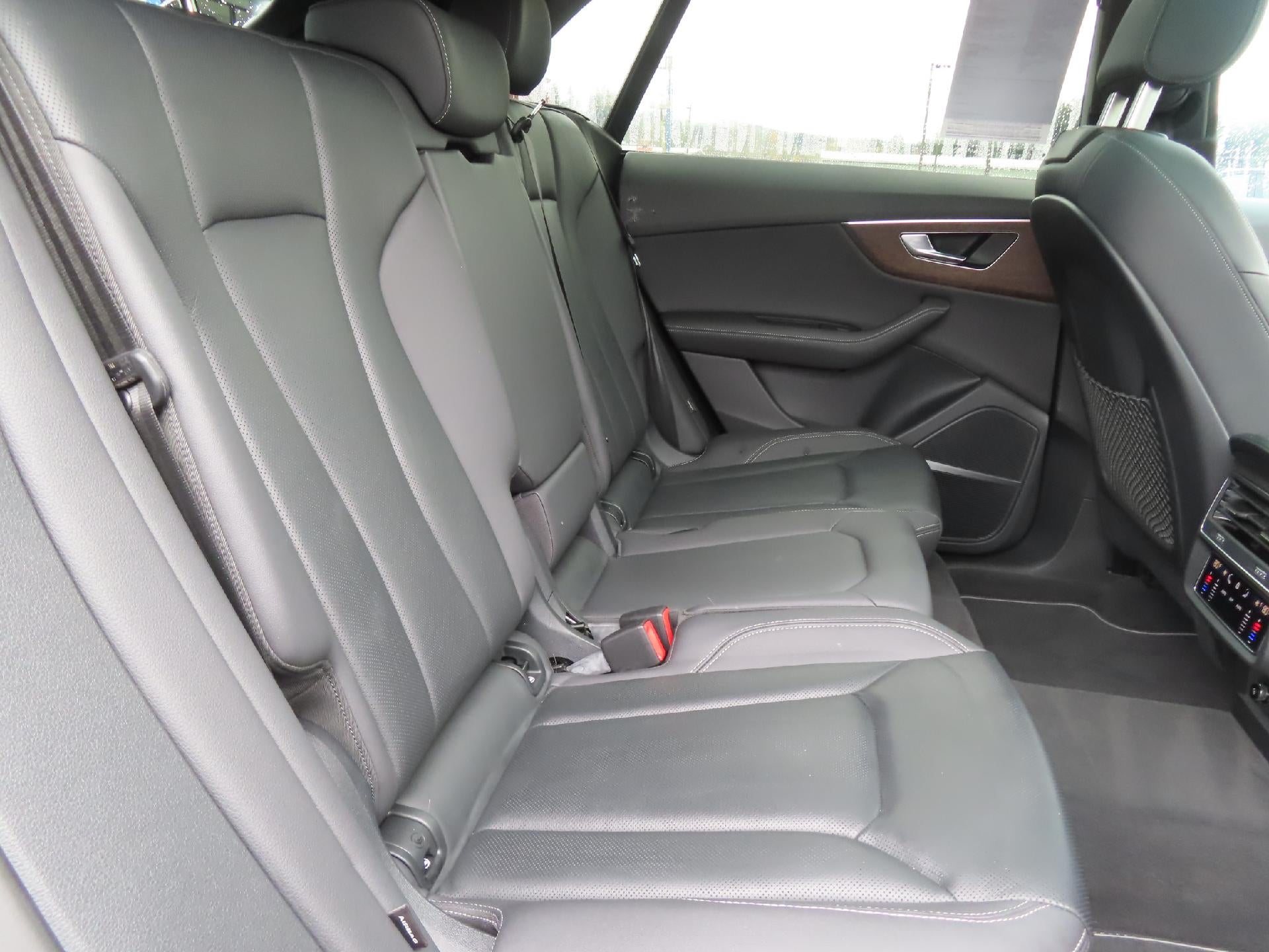 2023 Audi Q8 55 Premium Plus