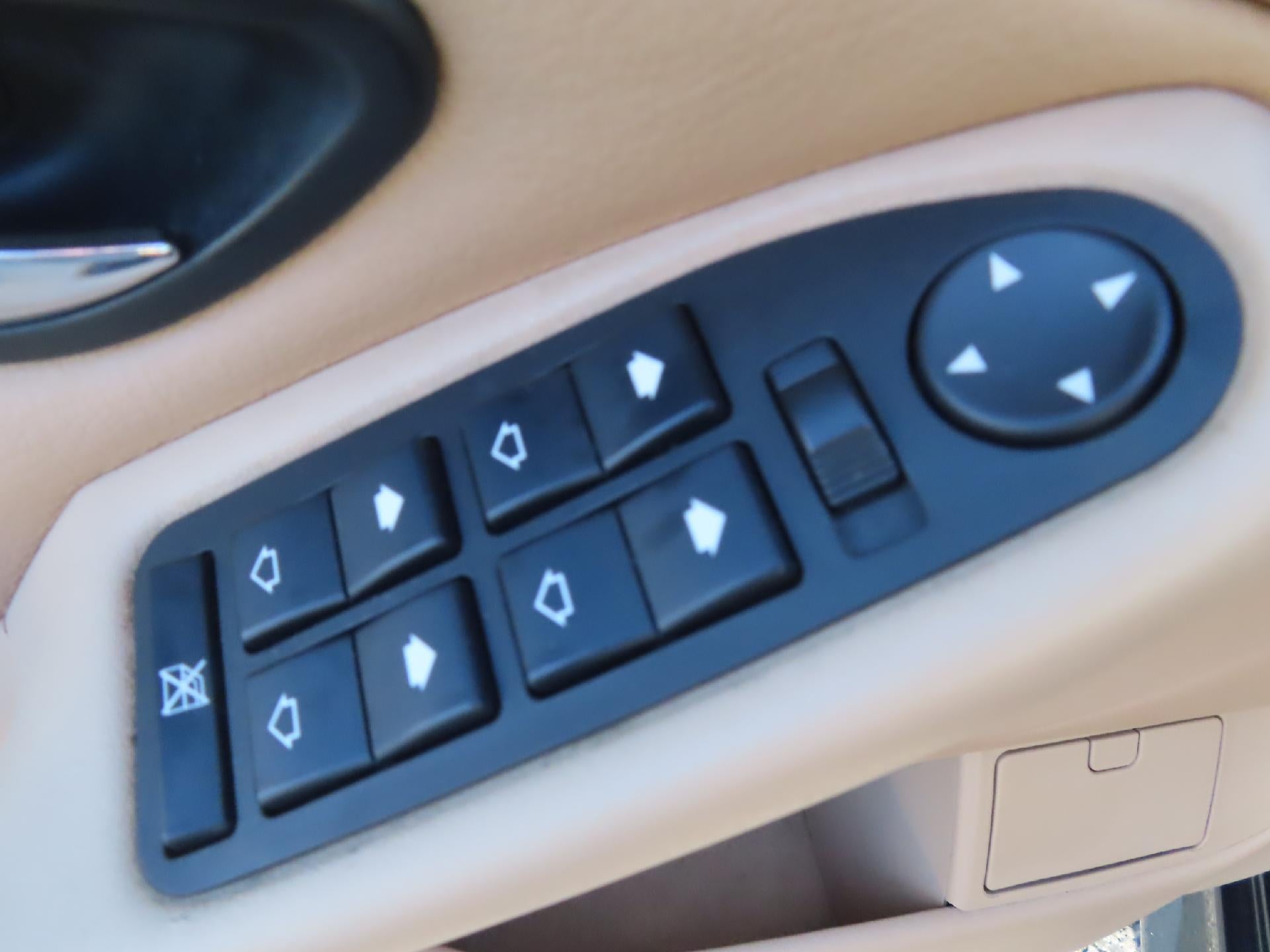 2003 BMW 5 Series 525i