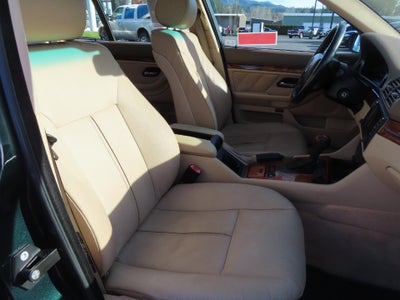 2003 BMW 5 Series 525i