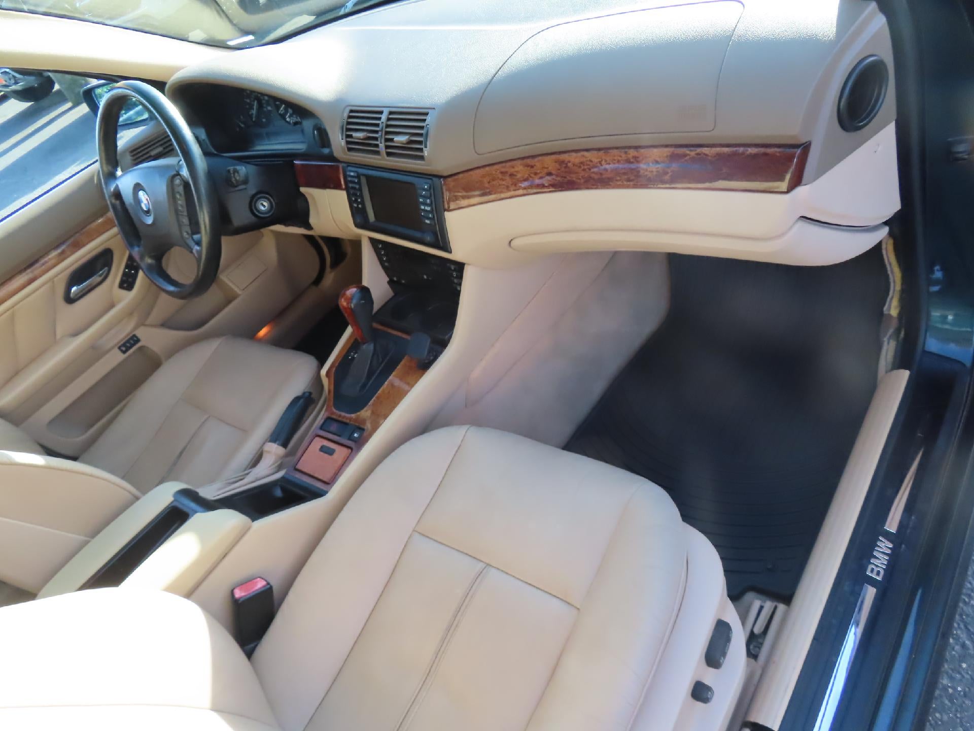 2003 BMW 5 Series 525i