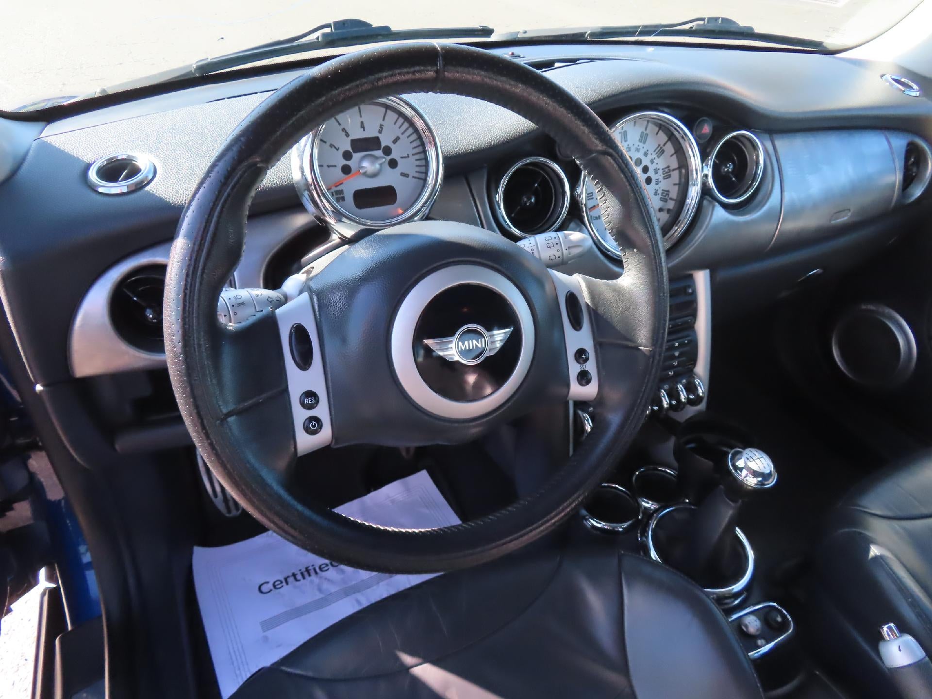 2003 MINI Cooper Hardtop Base