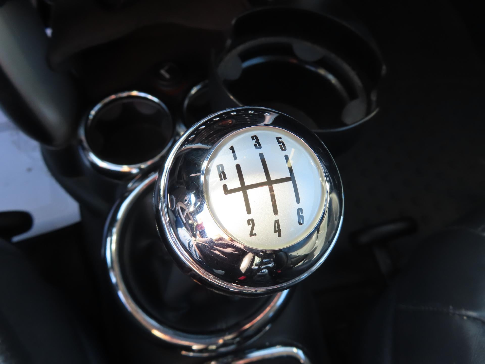 2003 MINI Cooper Hardtop Base