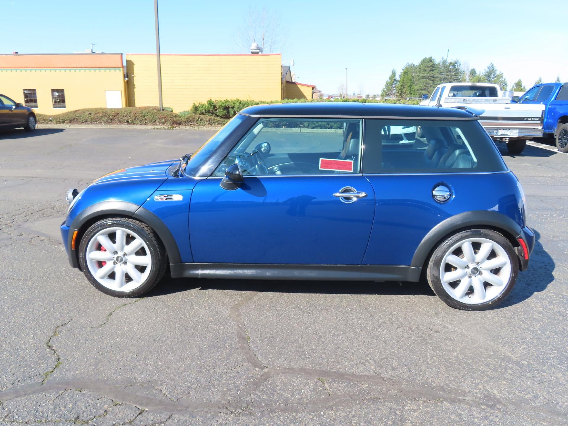 2003 MINI Cooper Hardtop Base