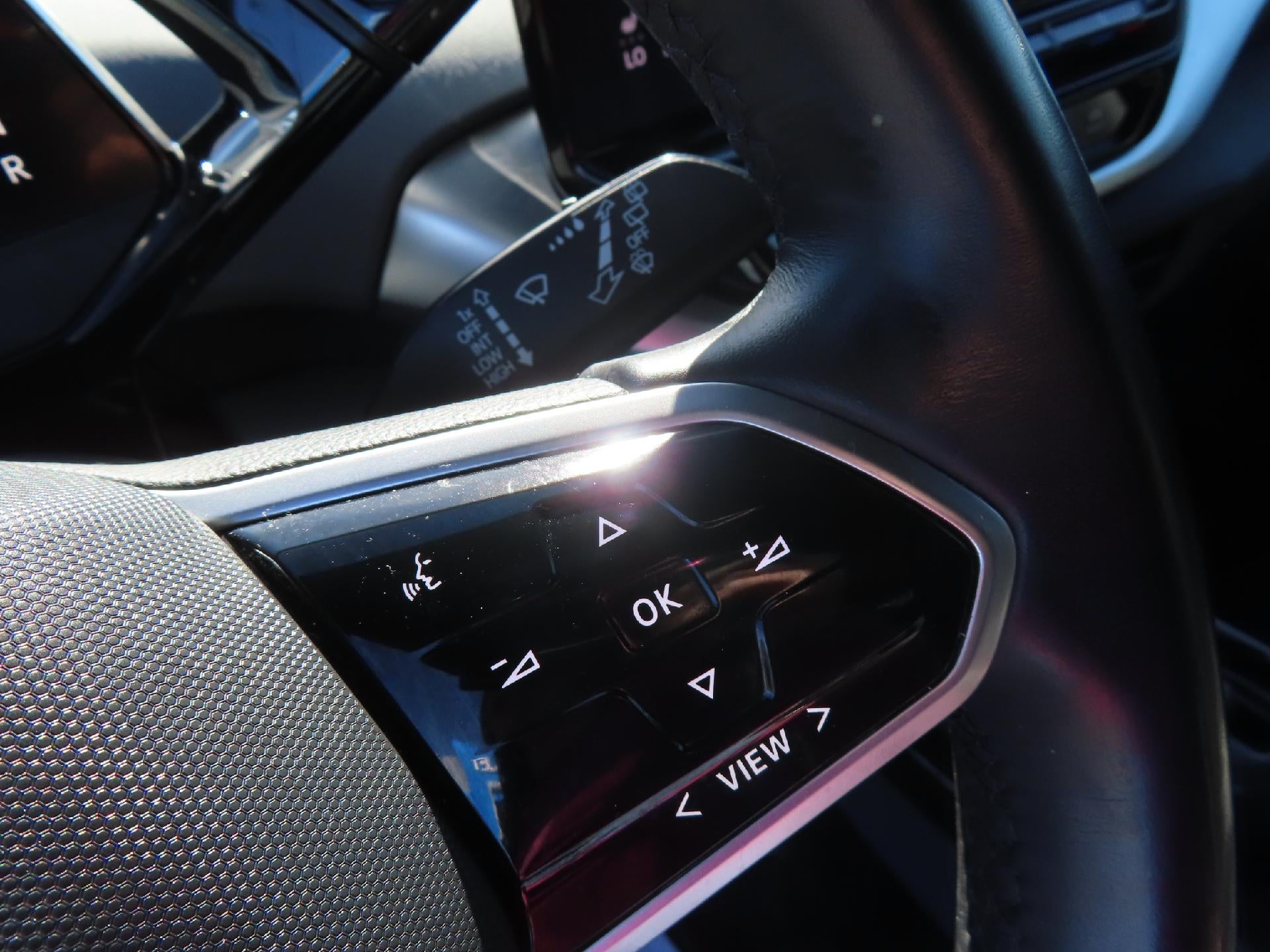 2022 Volkswagen ID.4 Pro