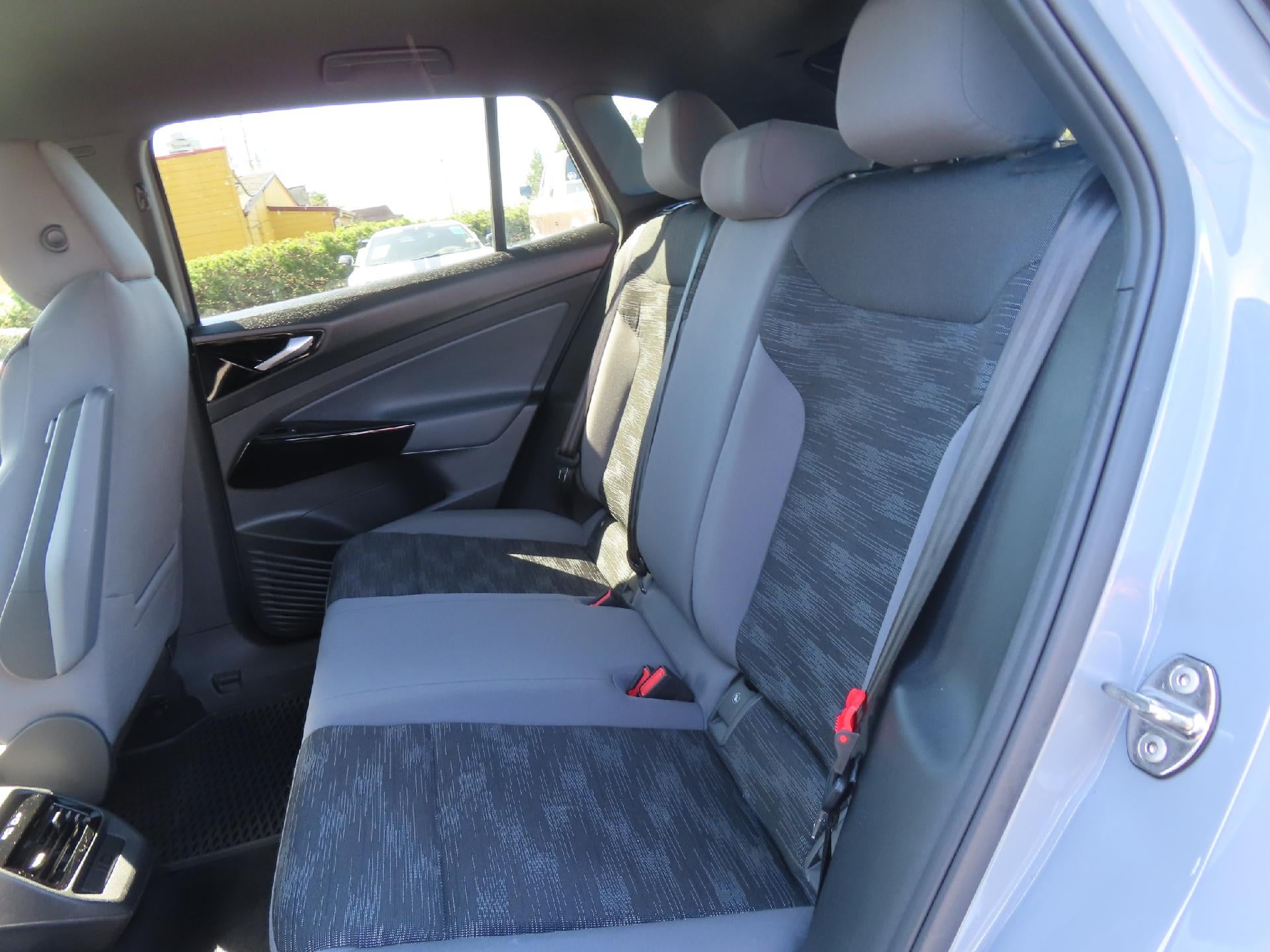 2022 Volkswagen ID.4 Pro