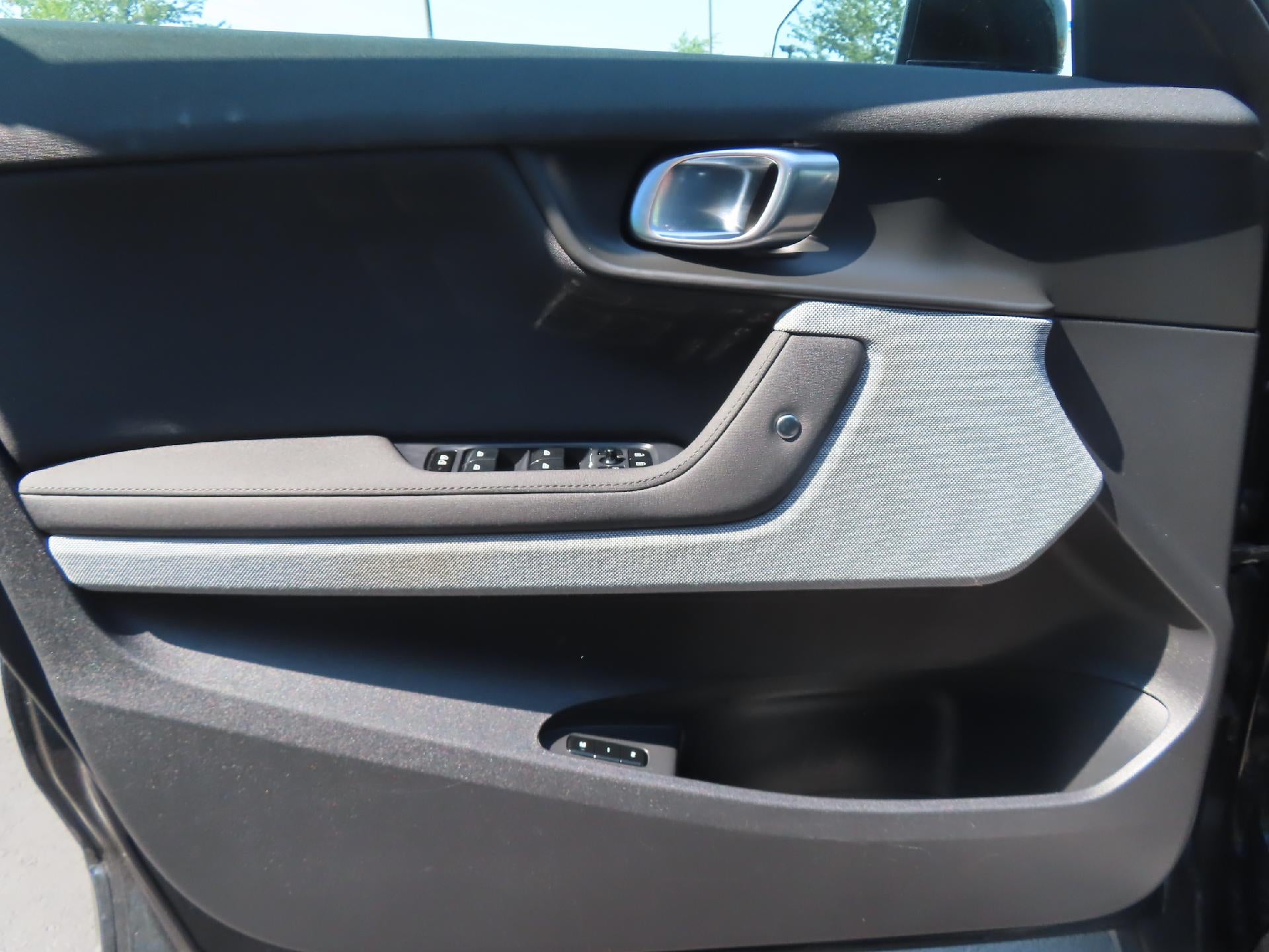 2023 Polestar 2 Long Range Dual Motor