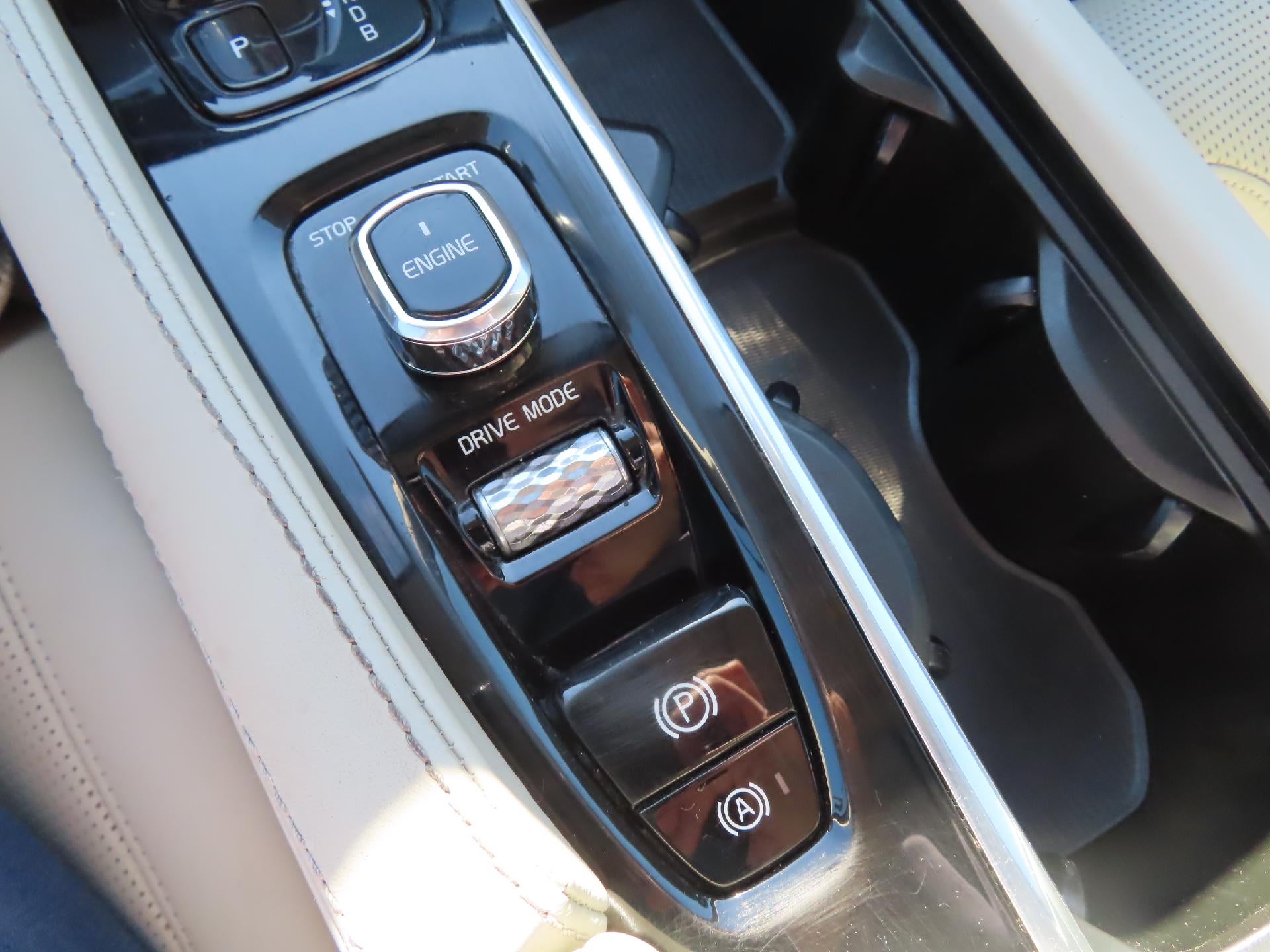 2017 Volvo XC90 Hybrid T8 Inscription