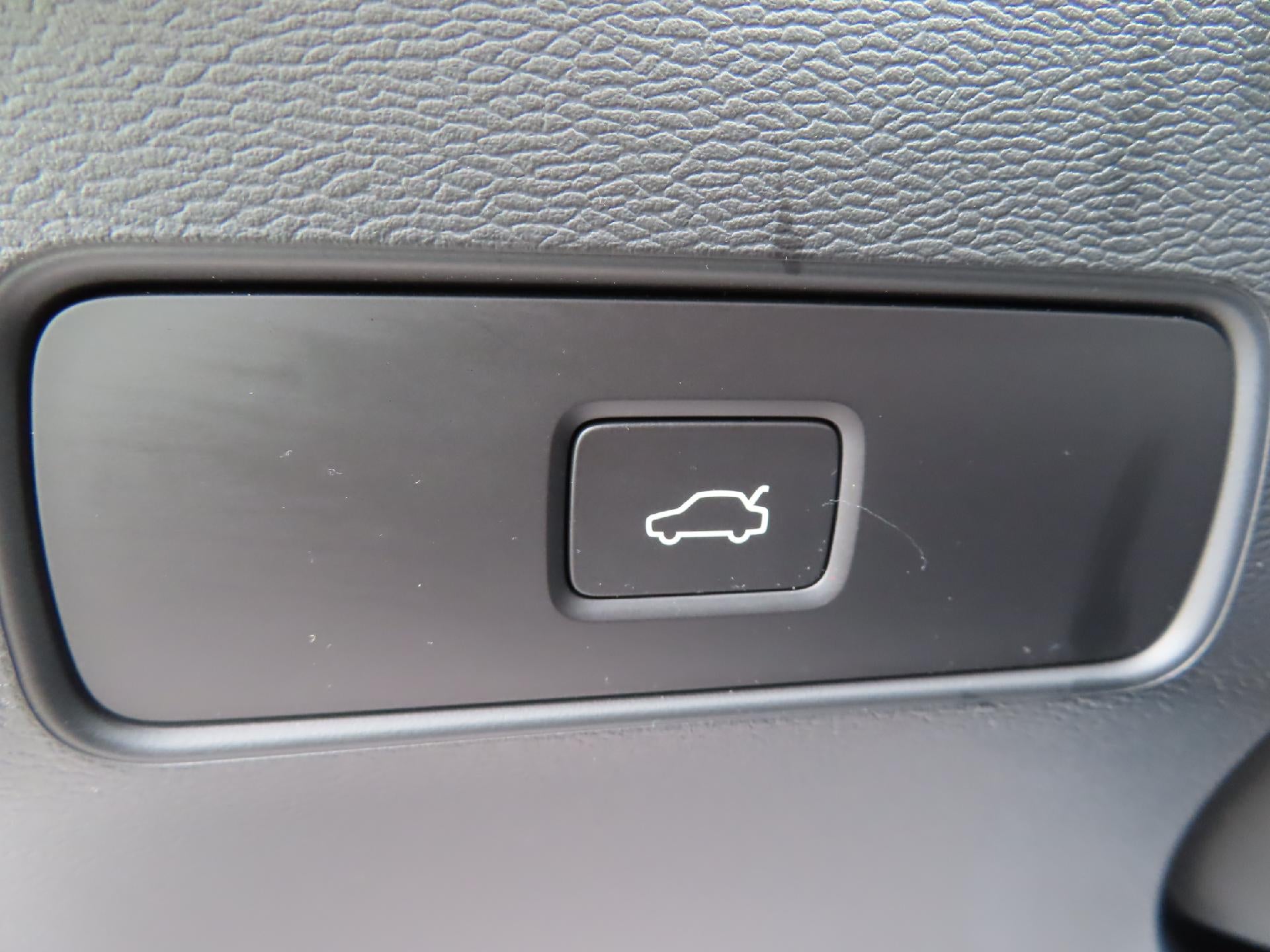 2023 Volvo C40 Recharge Pure Electric Ultimate